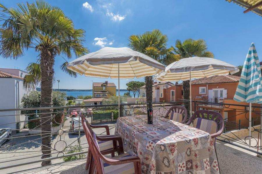 Apartment Zak Novigrad Istria エクステリア 写真